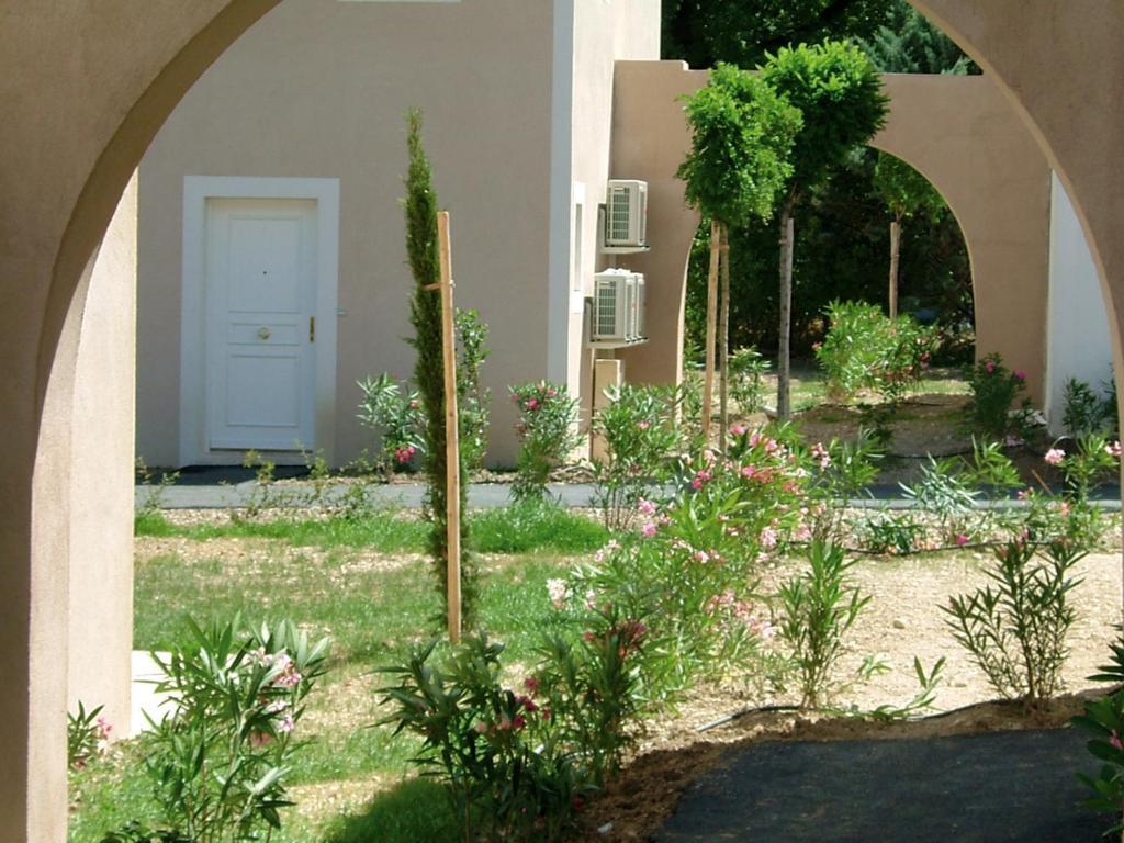 Lagrange Vacances Les Bastides Des Chaumettes Montauroux Exteriör bild